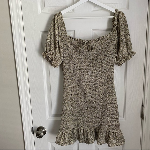 Women’s Brave Soul London Floral Print Shirred Beige Mini Dress Size Large - Picture 5 of 9